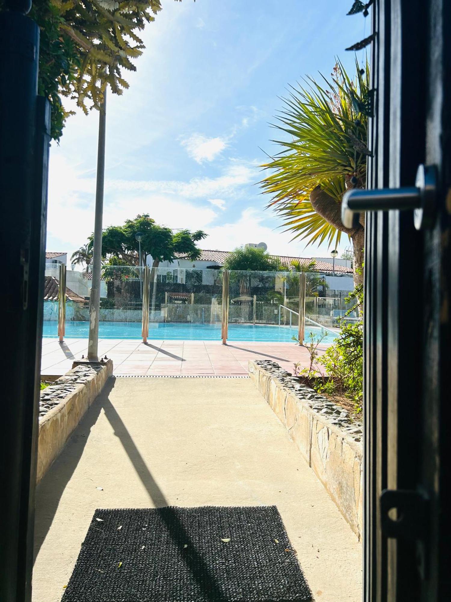 Oasis Beach Holiday Home With Jacuzzi Playa del Inglés Eksteriør bilde